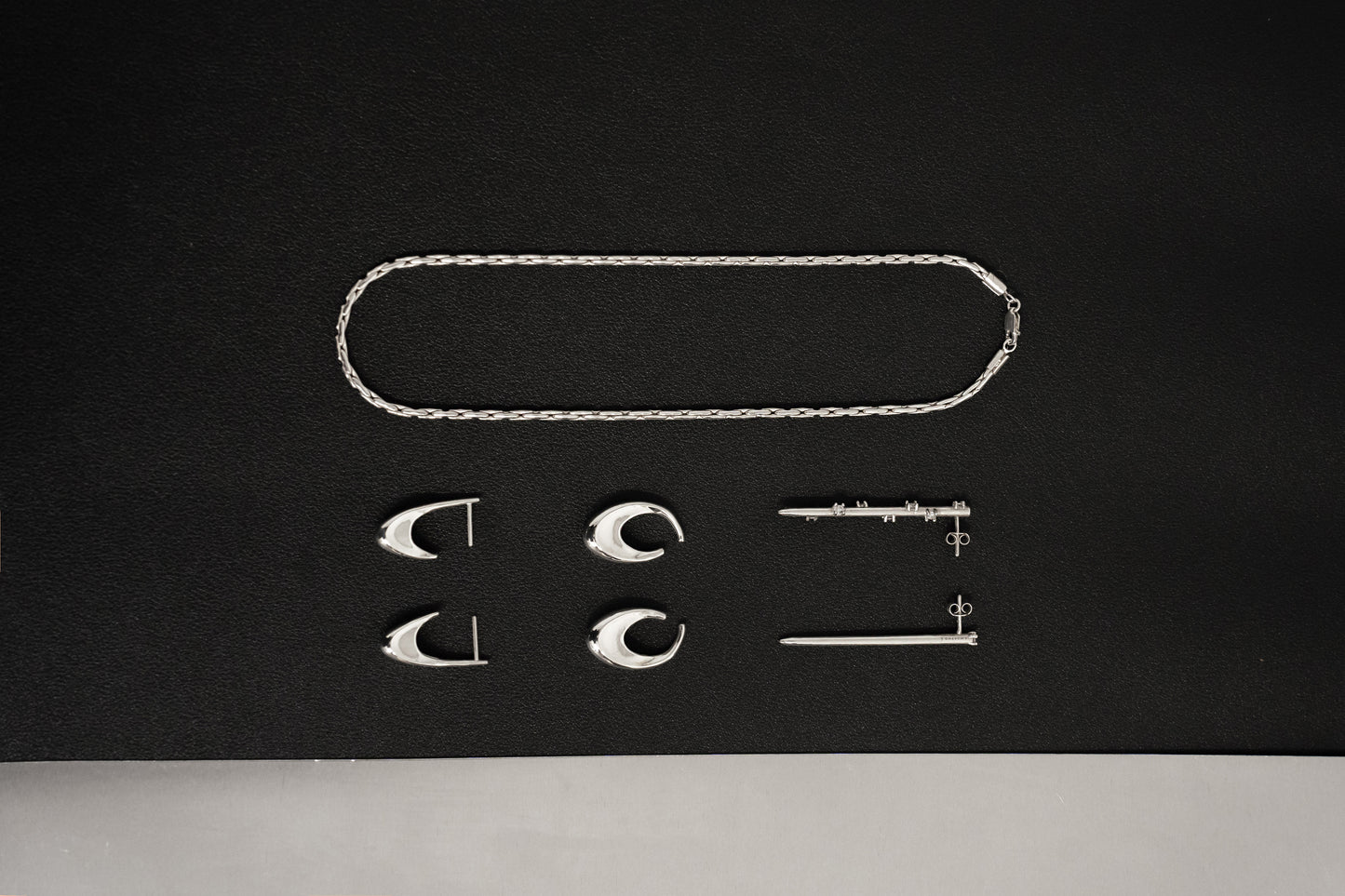 “HÁLO” Choker Chain