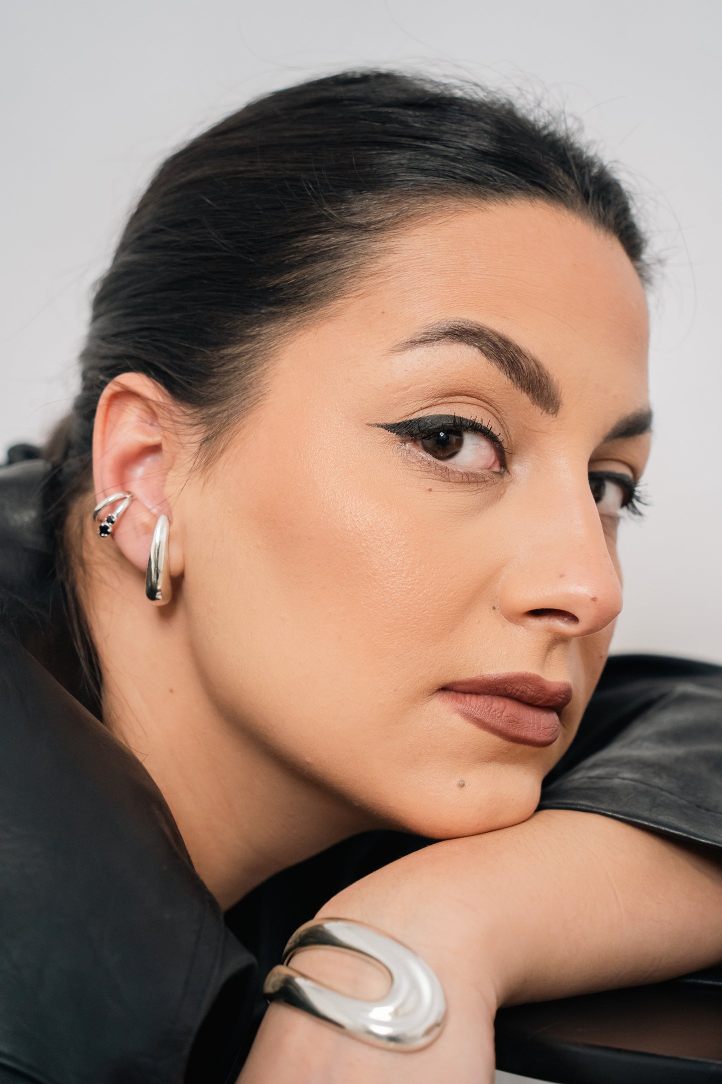 “BÓNE PÉTRA” Earcuff