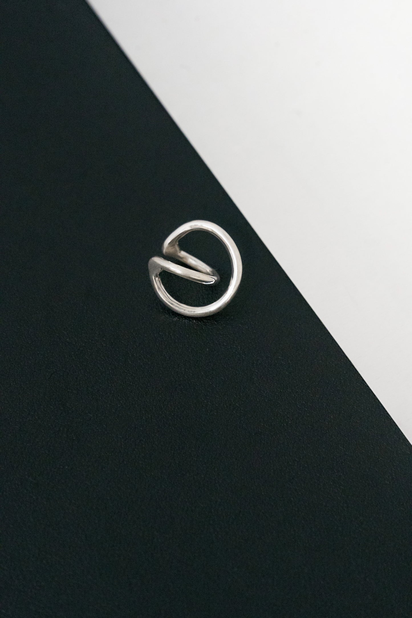 “SÁHA” Earcuff