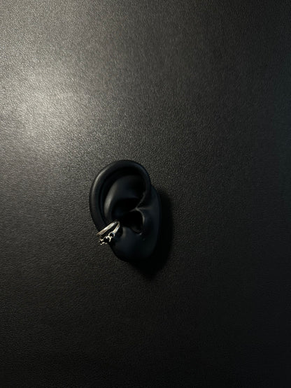 “BÓNE PÉTRA” Earcuff